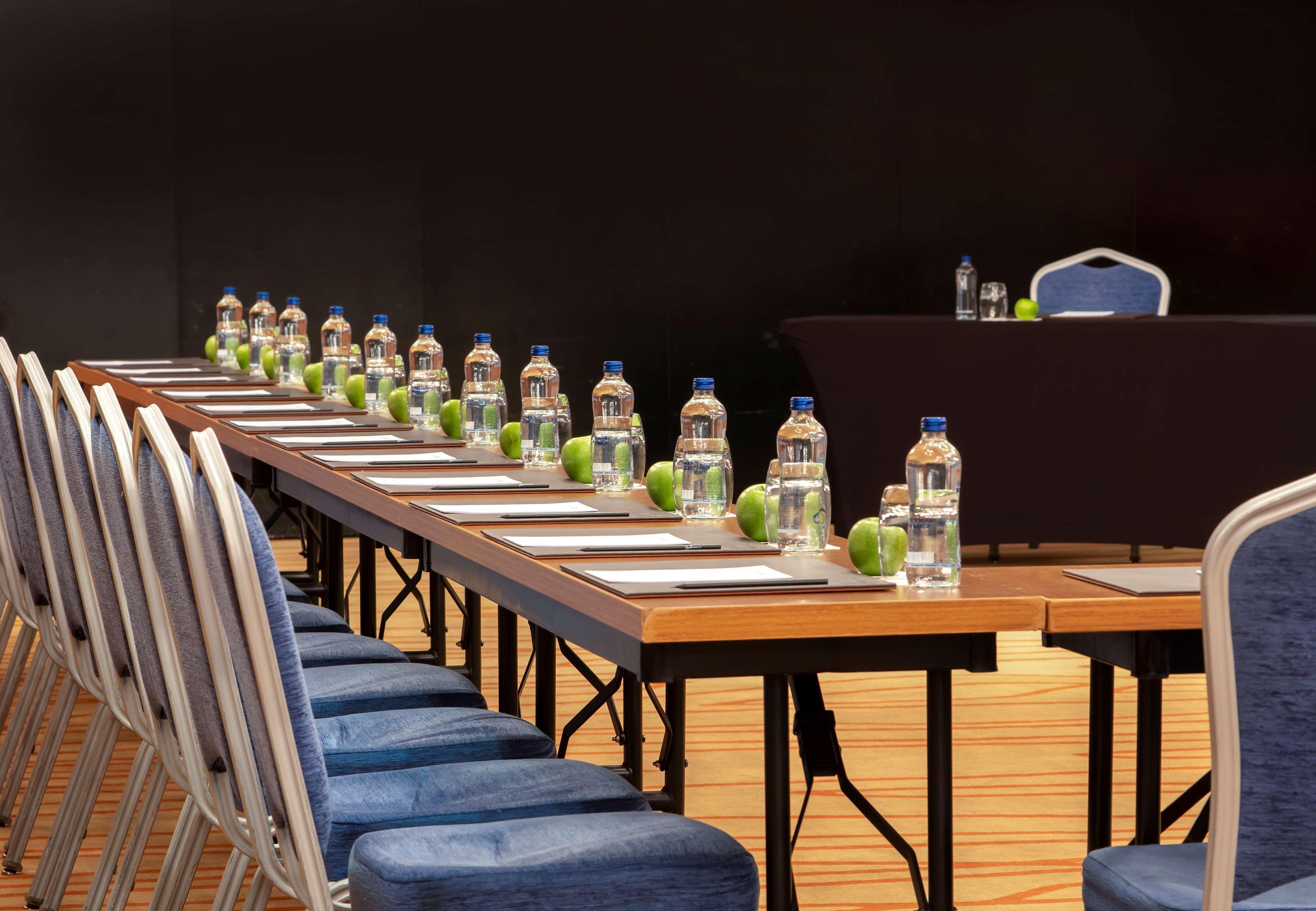 Radisson Blu Hotel Istanbul Asia Exterior photo Meeting room