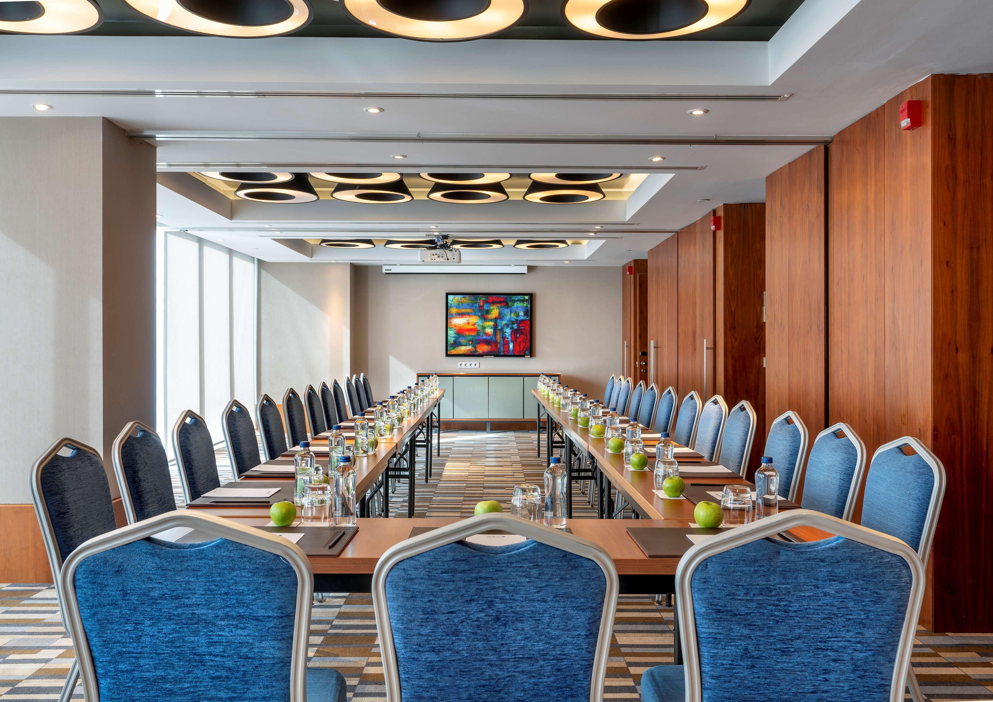 Radisson Blu Hotel Istanbul Asia Exterior photo Meeting room