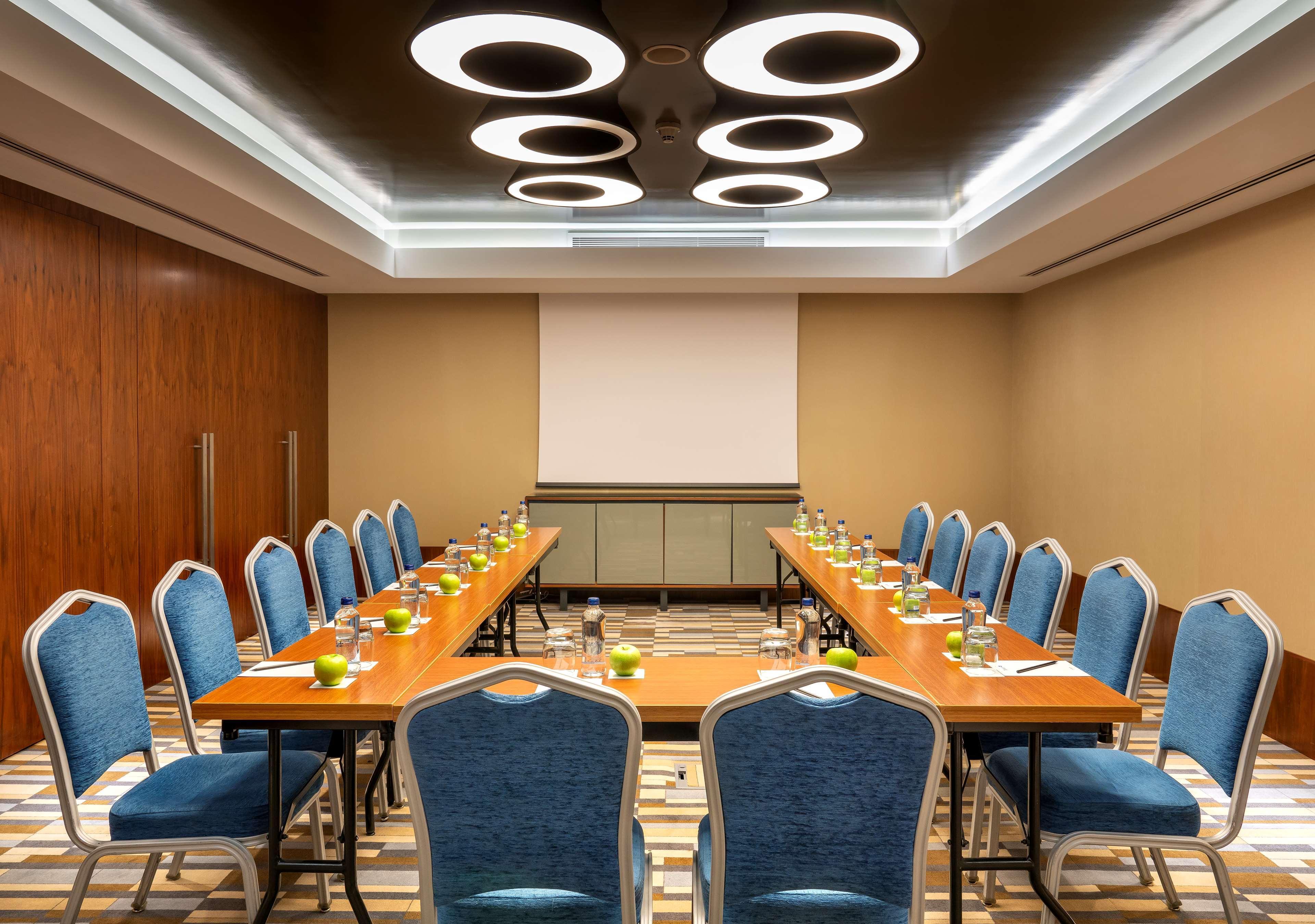 Radisson Blu Hotel Istanbul Asia Exterior photo Meeting room