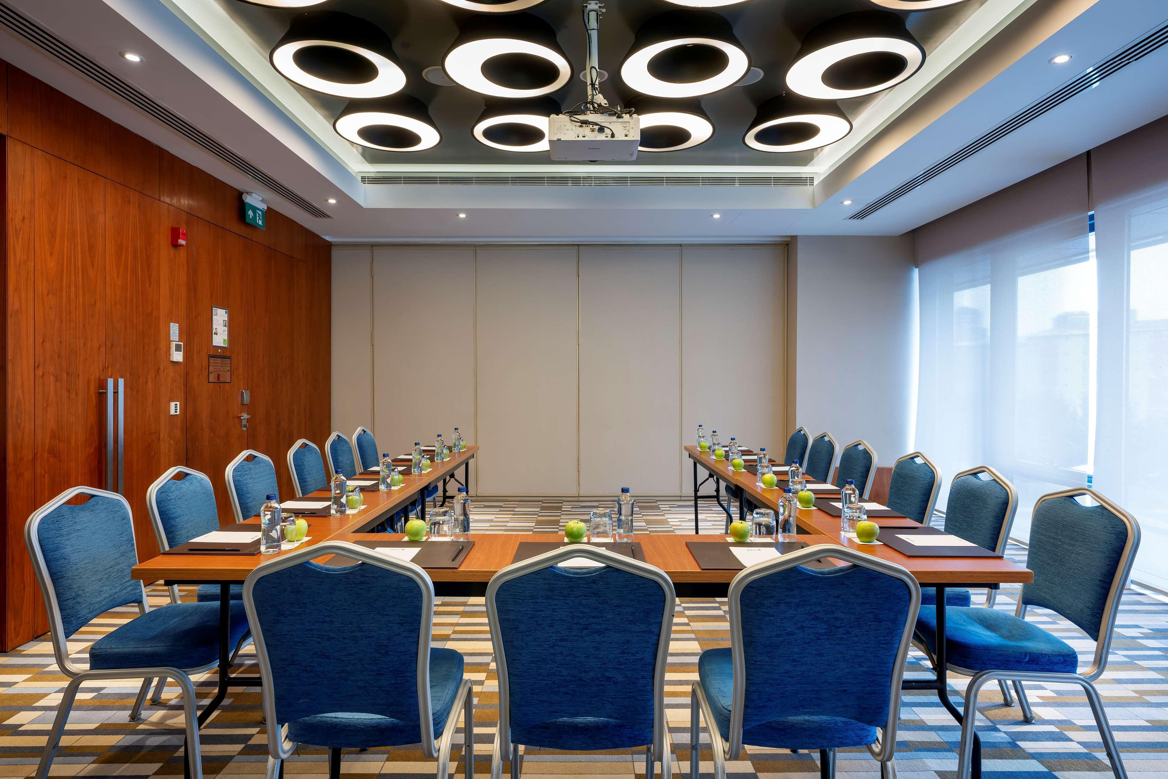 Radisson Blu Hotel Istanbul Asia Exterior photo Meeting room